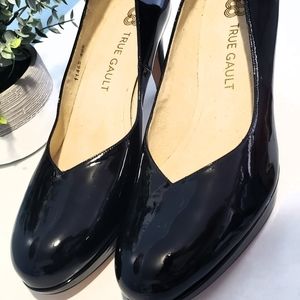 True Gault Black Pumps NWOT size 10